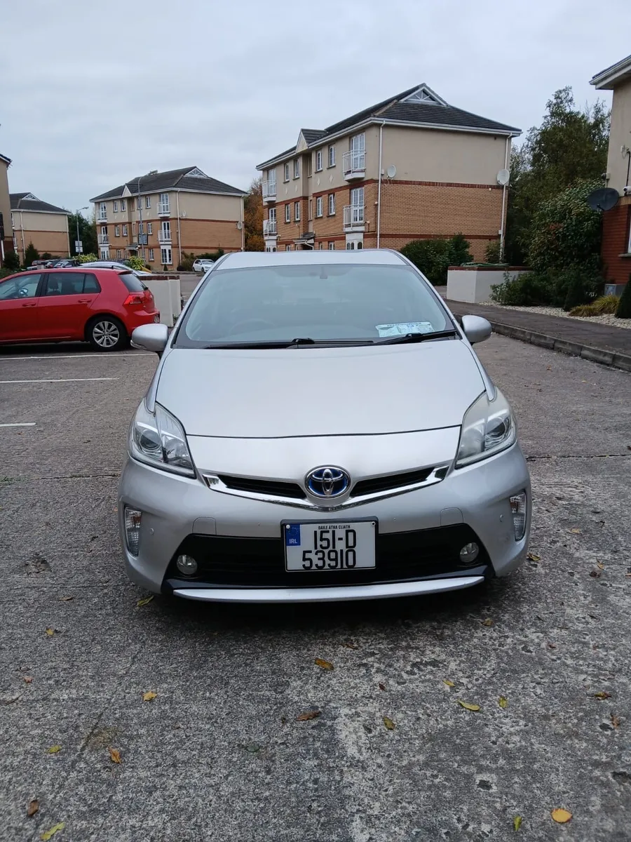 Toyota Prius 1.8 Hybrid 2015 Reliable & Economical - Image 1