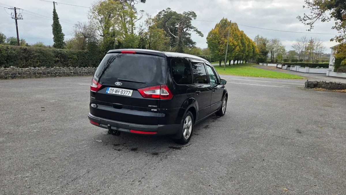 Ford Galaxy 2009 - Image 1