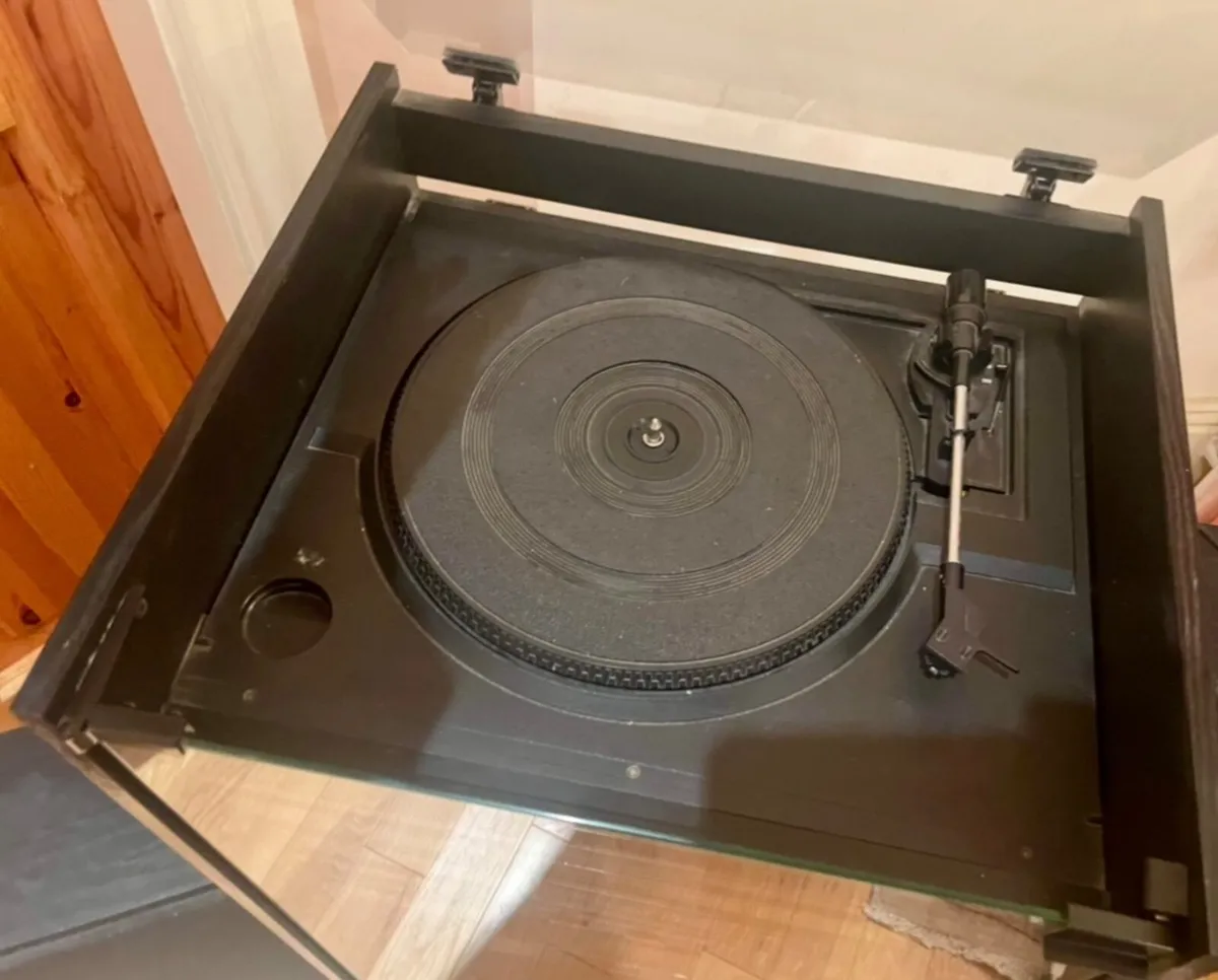 Stereo - Image 3