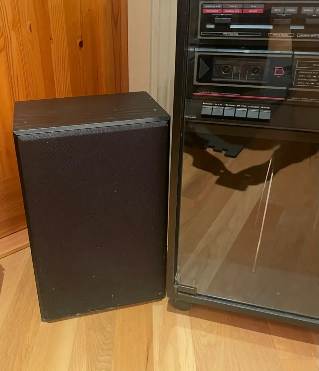 Stereo - Image 4