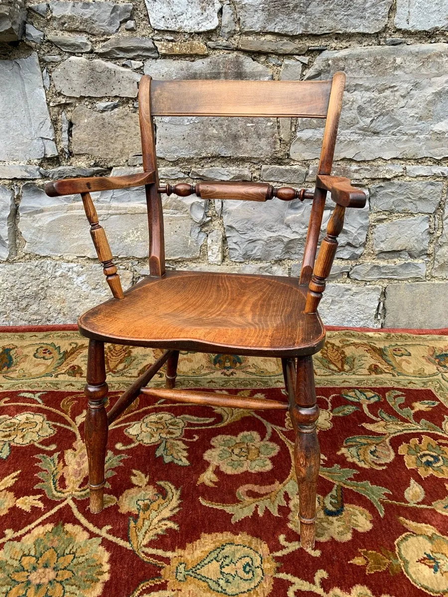 Antique elm and beech country armchair. - Image 1