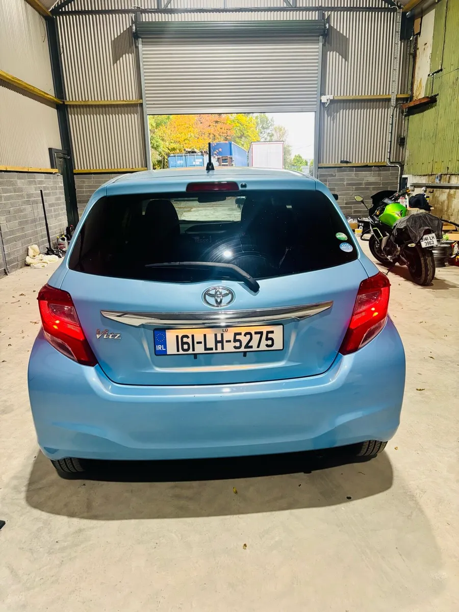 Toyota Vitz 2016 Auto low miles - Image 3
