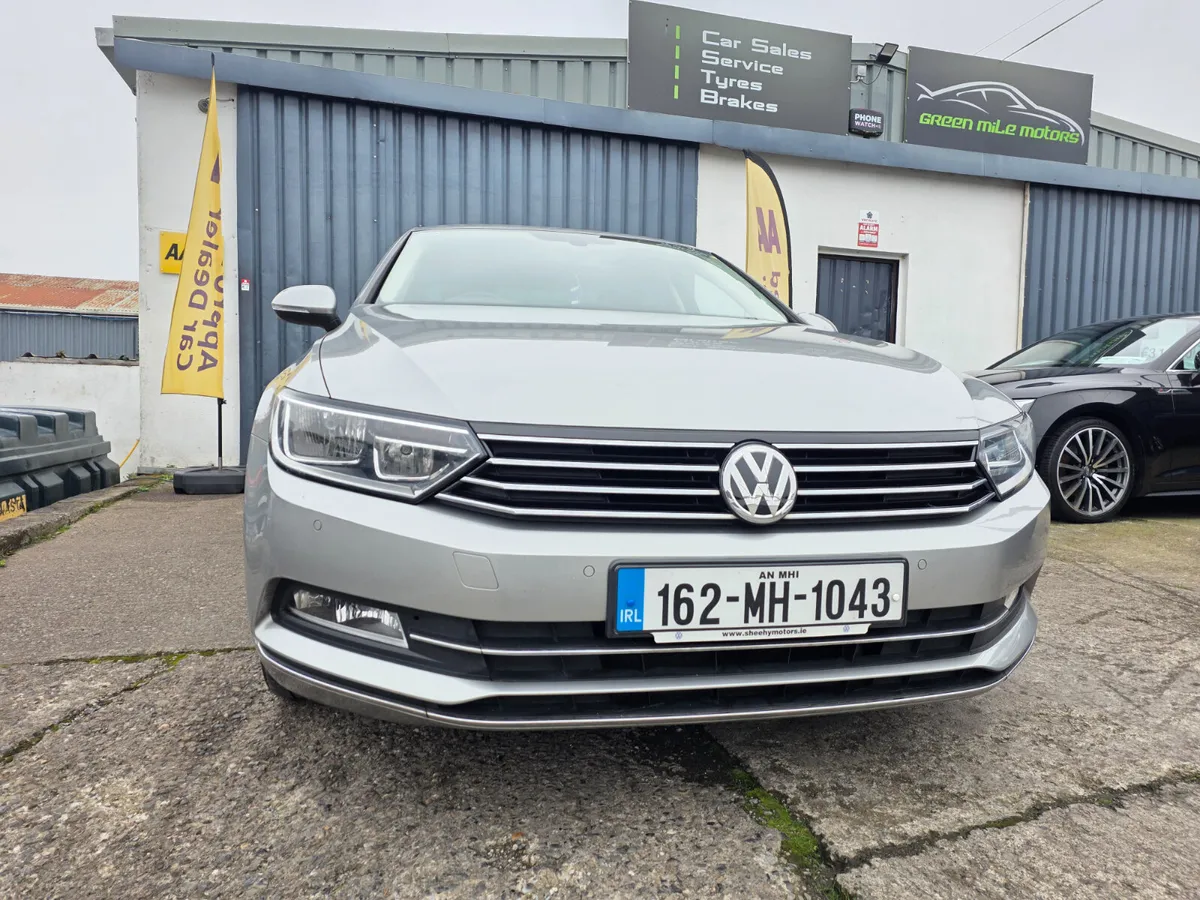 2016 VW PASSAT * HIGHLINE * LOW MILES - Image 2