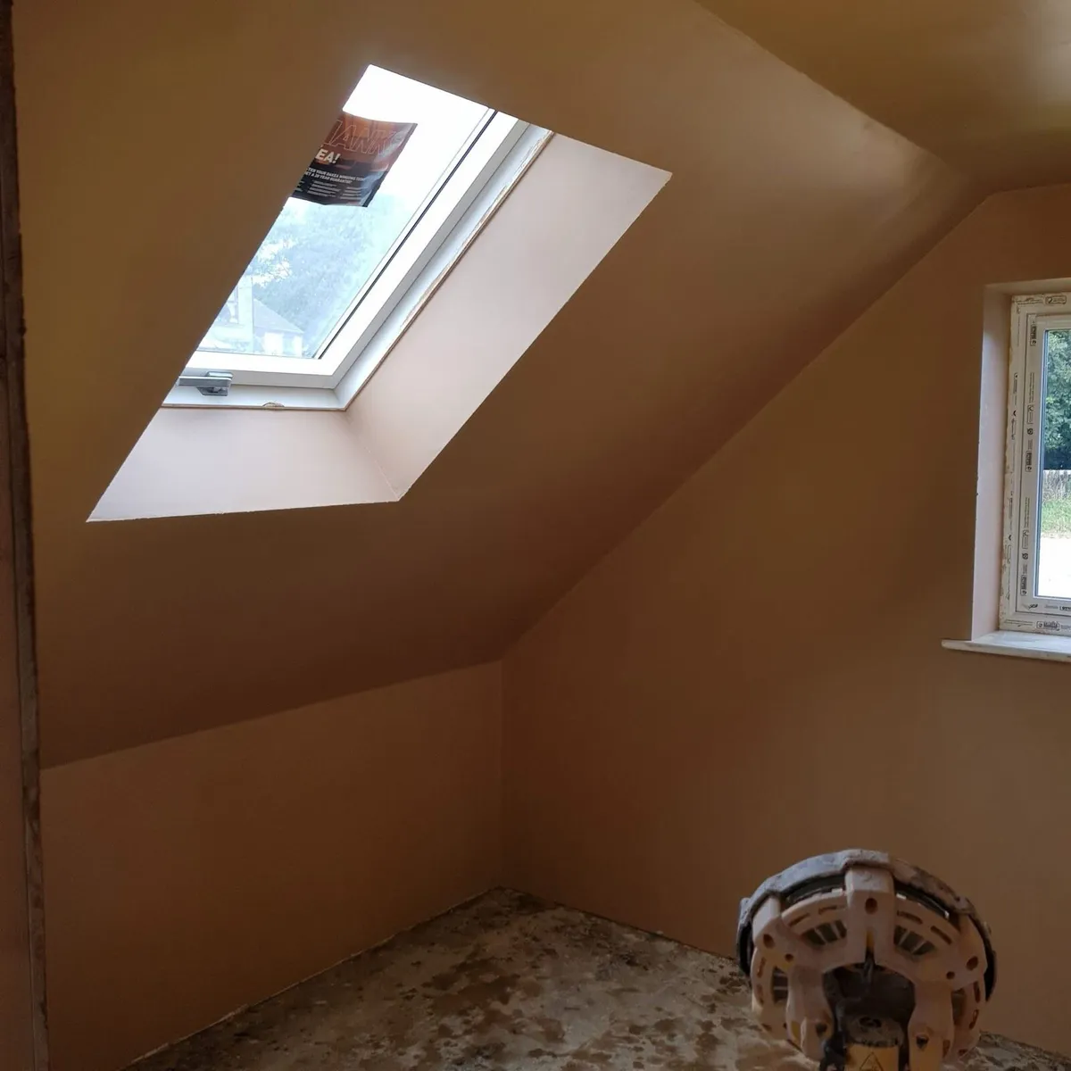 Plasterer available - Image 1