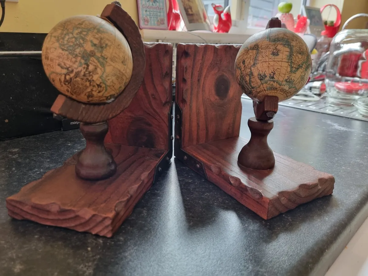 GONE PENDING COLLECTION...Vintage globe bookends