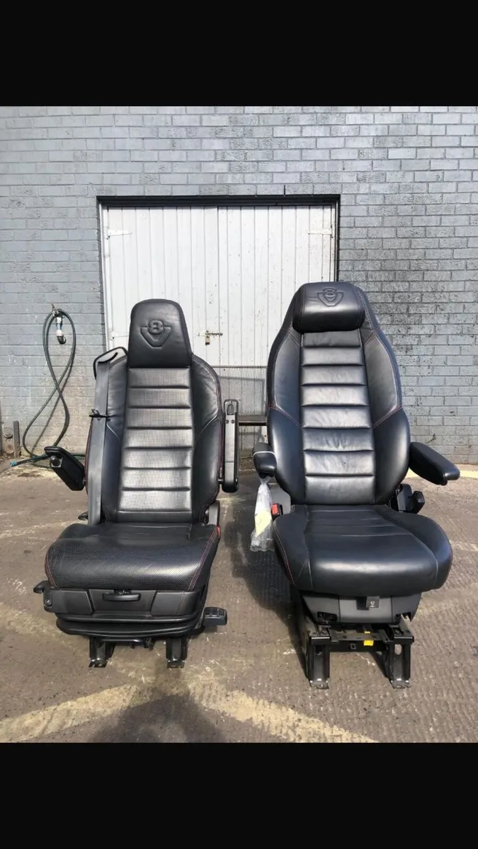 SCANIA LEATHER SEATS - Image 1