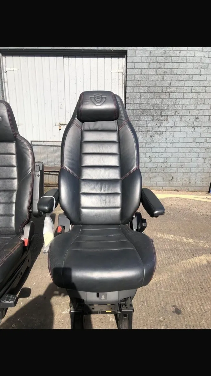 SCANIA LEATHER SEATS - Image 3