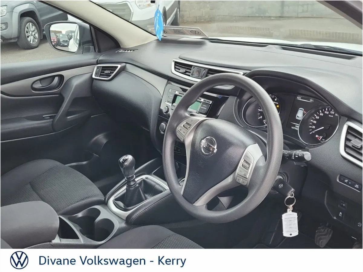 Nissan QASHQAI 1.2 Petrol XE - Image 4