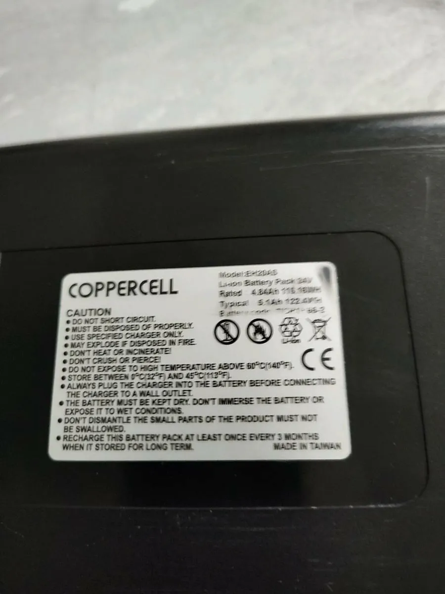 Battery and charger - Image 2