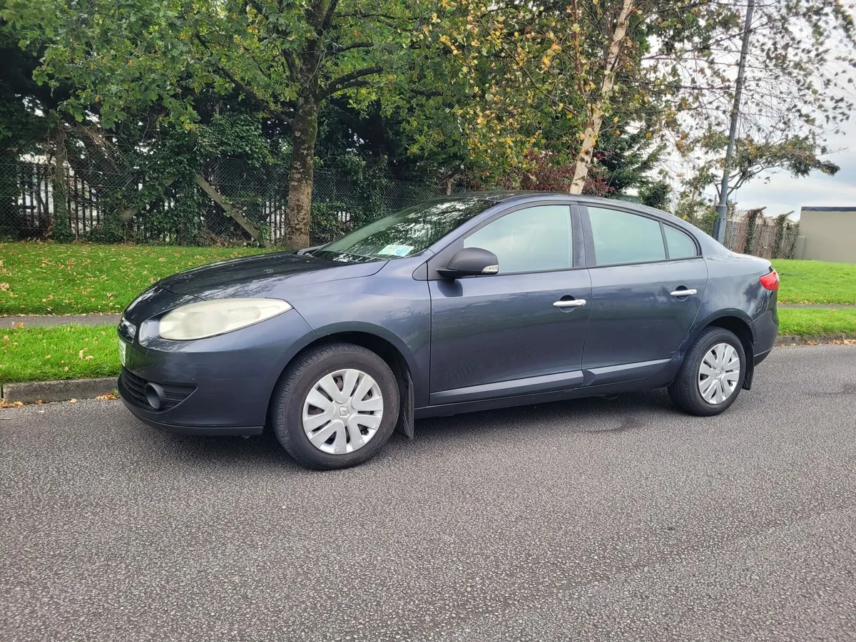CLEAN 2012 RENAULT FLUENCE NEW NCT 8/26. - Image 3