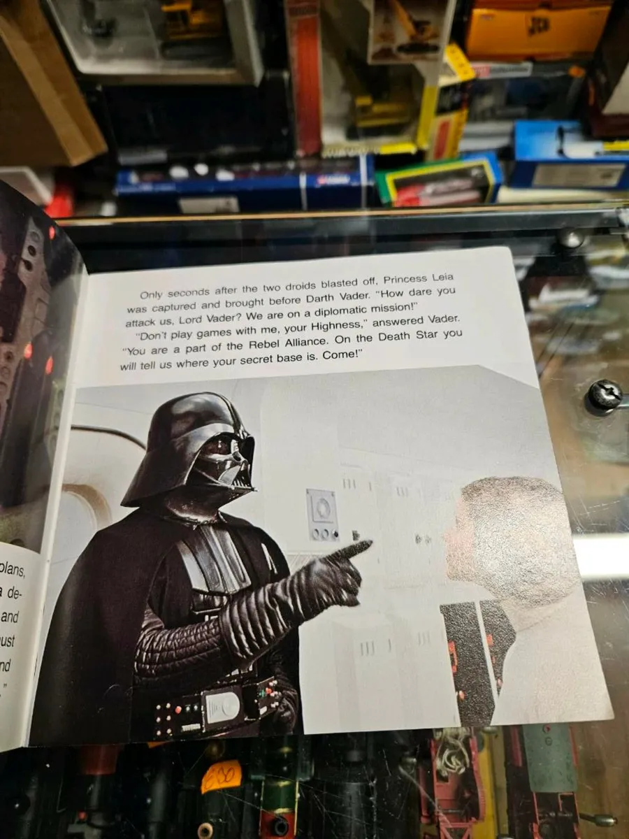 Vintage Star Wars Booklet and Record - Image 2