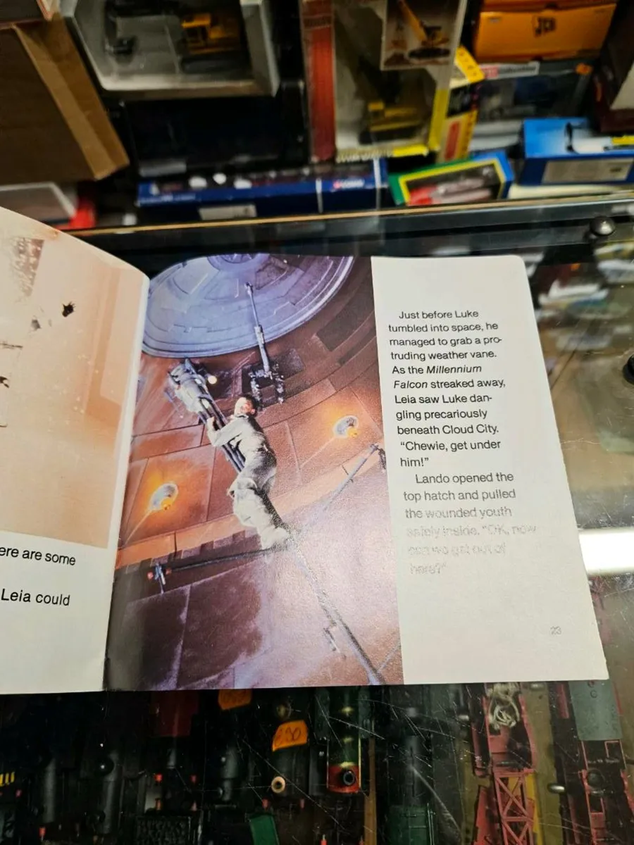 Vintage Star Wars ESB Booklet and Record - Image 3