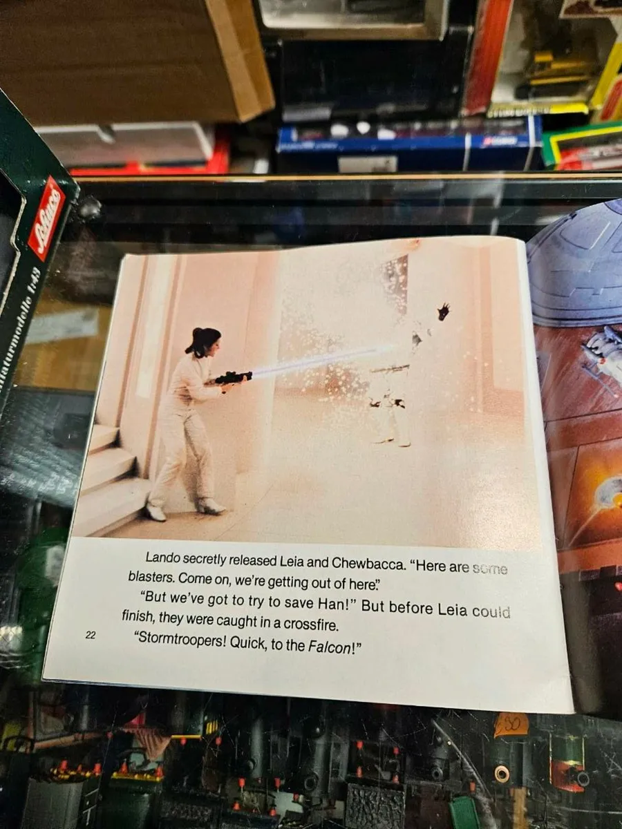 Vintage Star Wars ESB Booklet and Record - Image 4