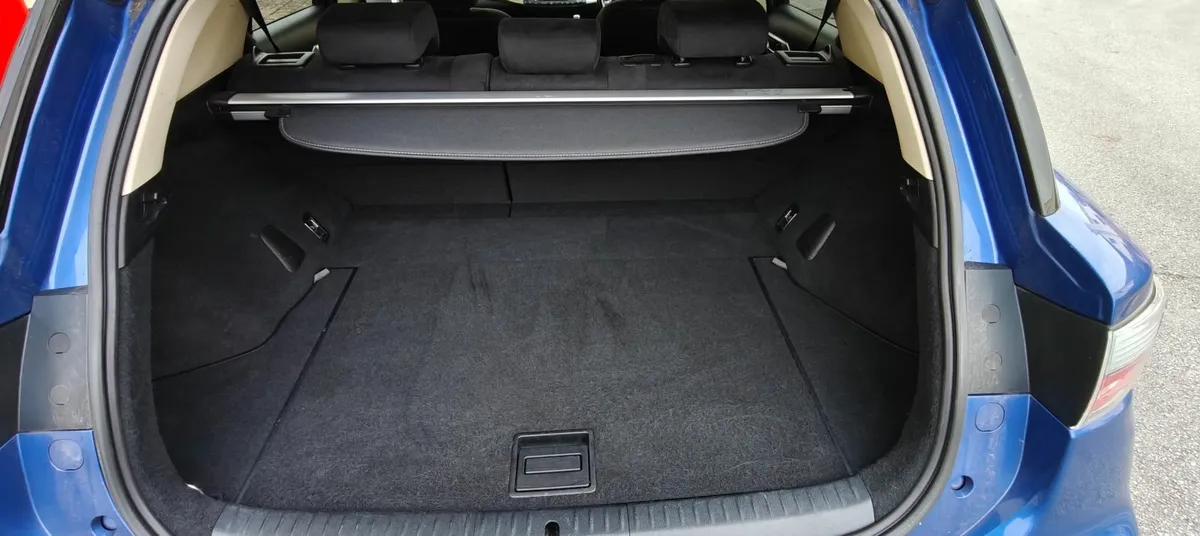 Lexus CT 2015 Advance - Image 2