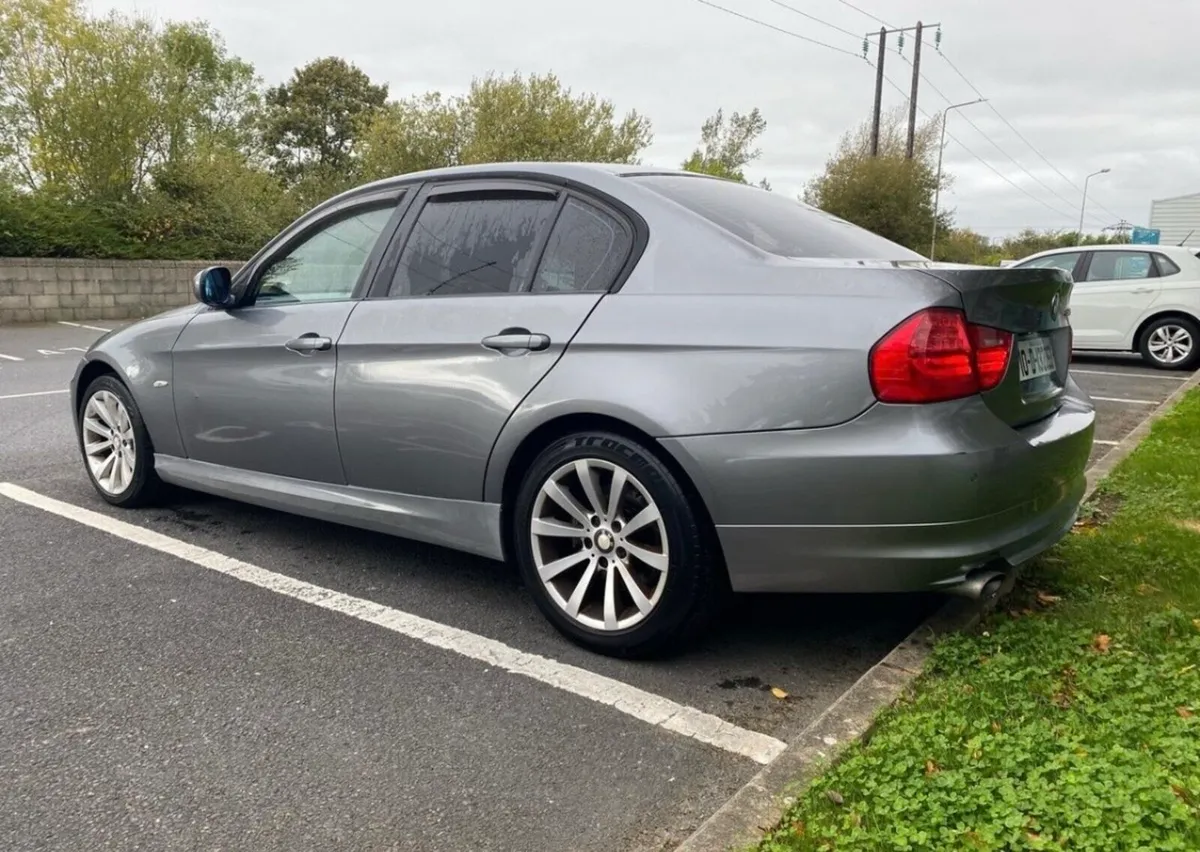 BMW 320diesel 2010 - Image 4