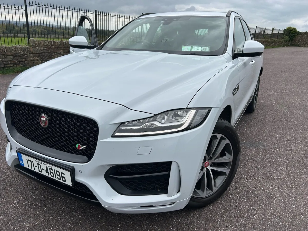 Jaguar F Pace R-Sport AWD Top Spec Panoramic Roof - Image 1