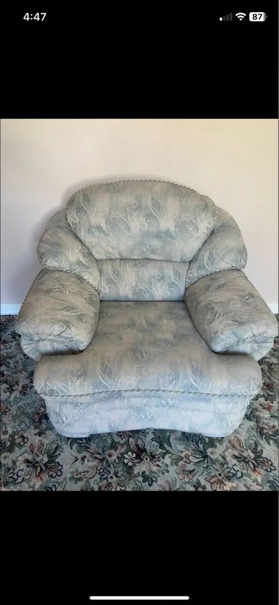 Sofa and 2 armchairs - Image 1