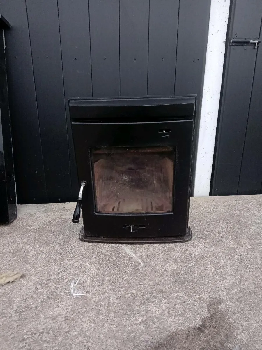 Stove - Image 1