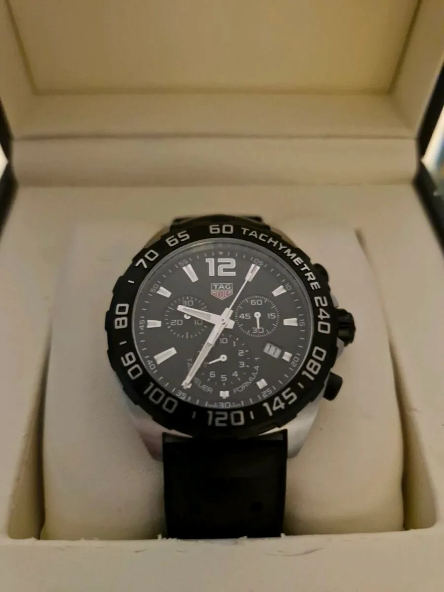 Tag watch formula 1 like new only on my arm 5 time - Image 3
