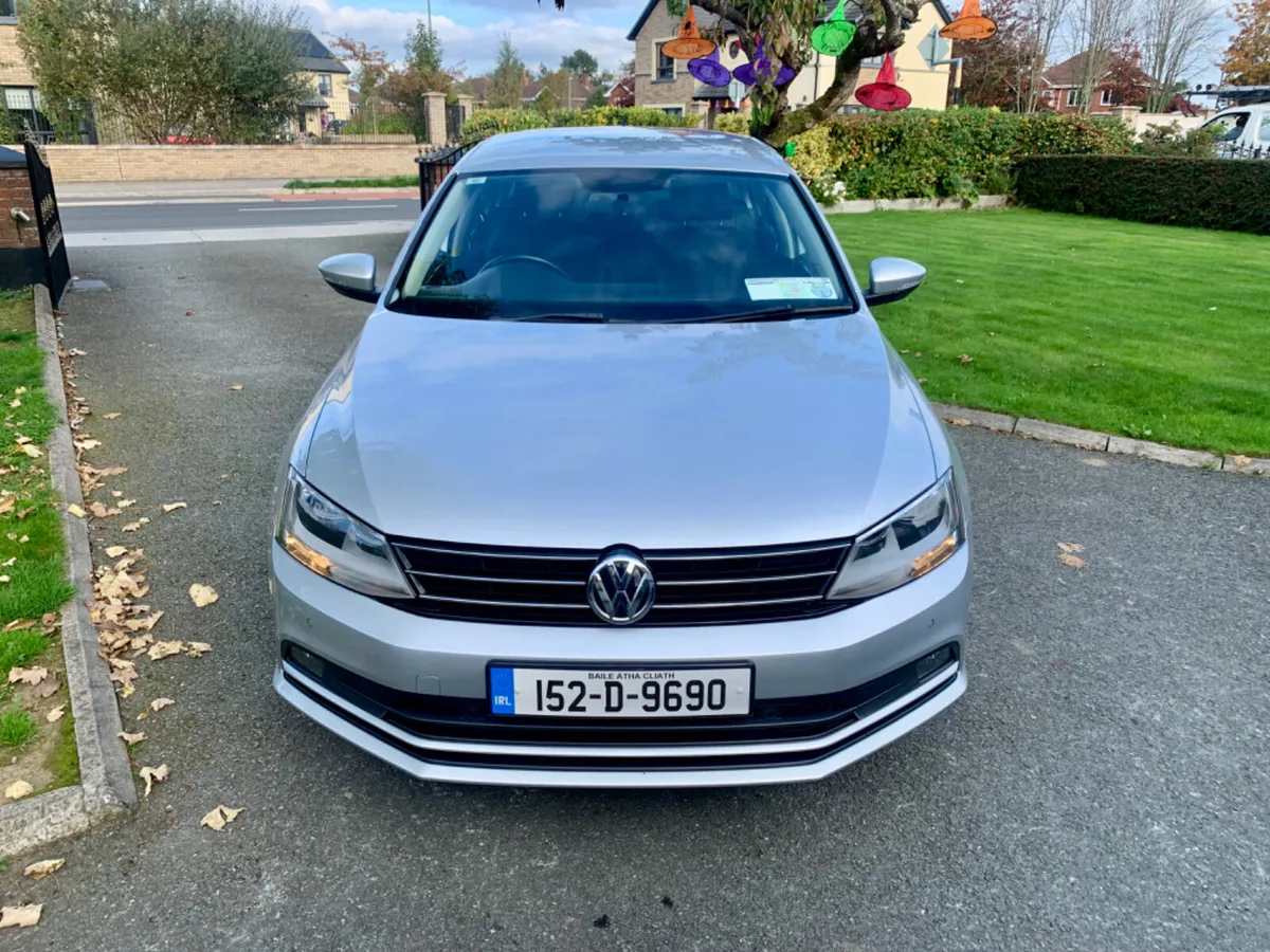 Volkswagen Jetta 2015 only 86k kilometres like new - Image 3