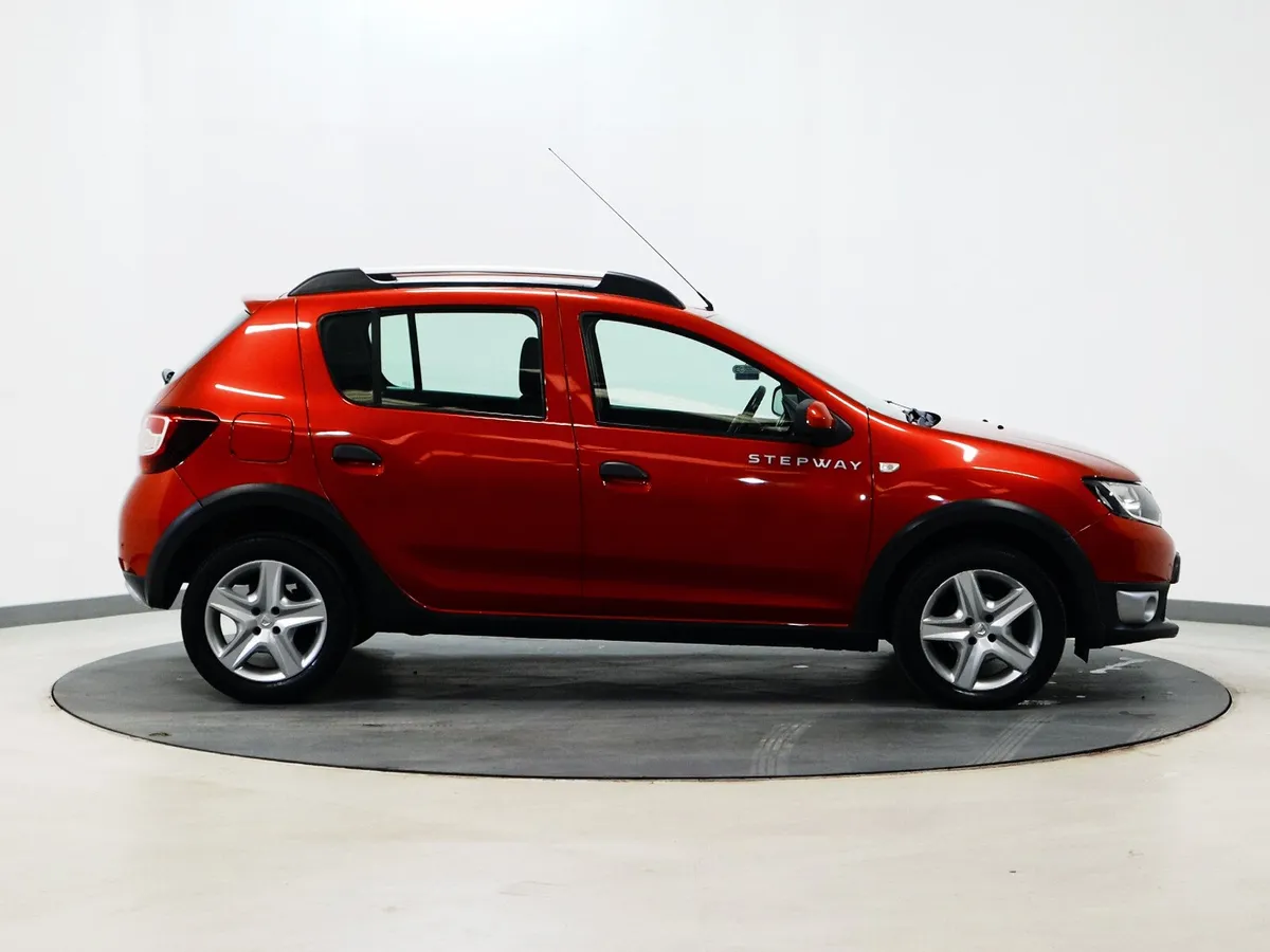 *124* 2015 Dacia Sandero Stepway 1.5 DCI - Image 3