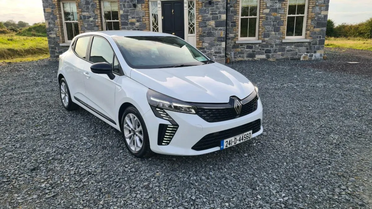 2024 renault clio 1.2 evolution - Image 1