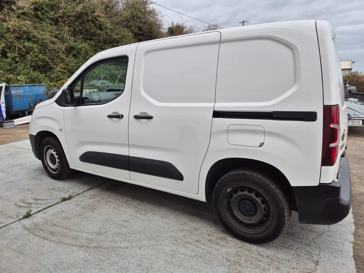 Toyota Proace City 2022 - Image 2