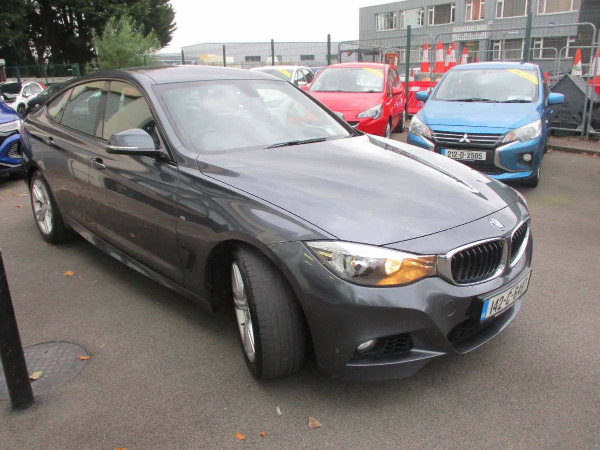 BMW 318  GT M-SPORT . 2014 - Image 3