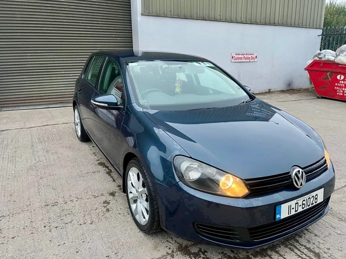 Volkswagen Golf 2011 - Image 2