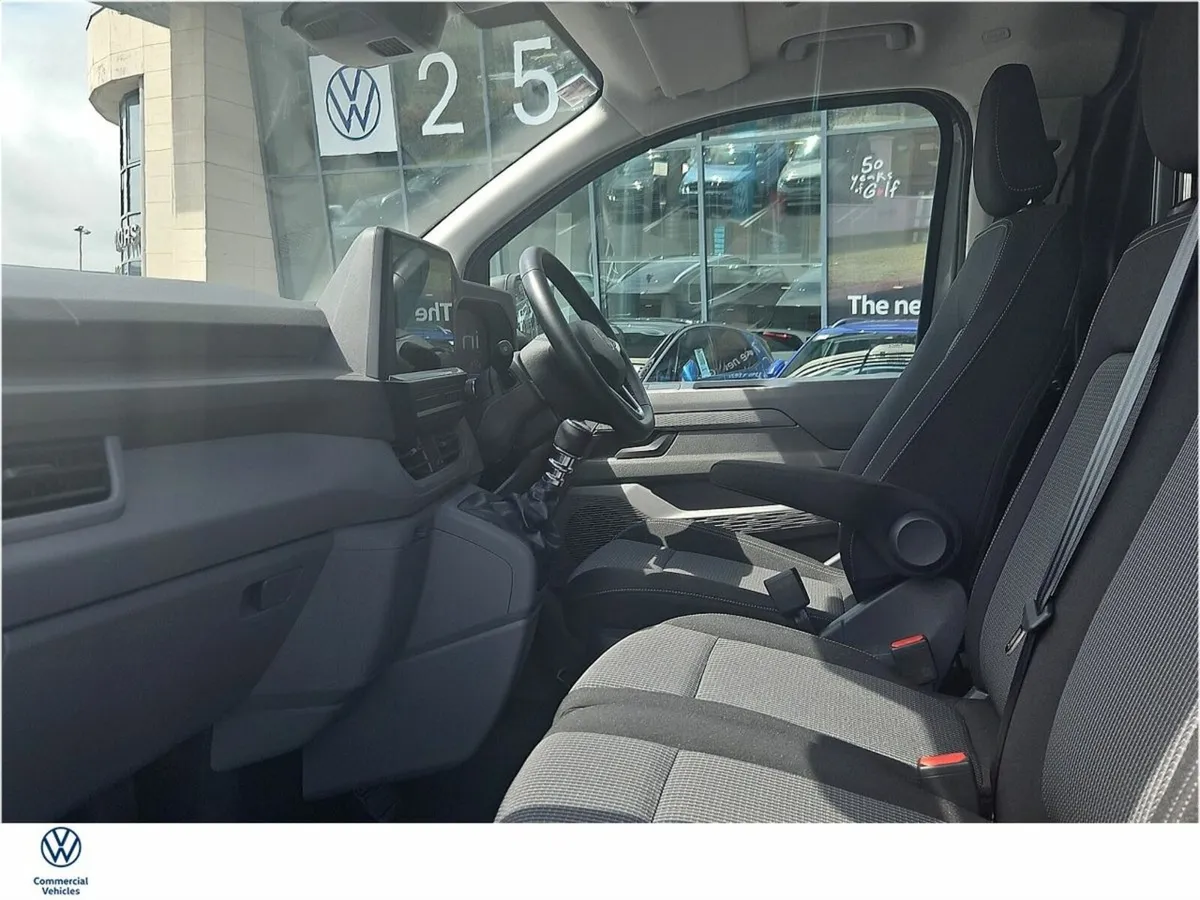 Volkswagen Transporter Trendline, 150HP, LWB, LED - Image 4
