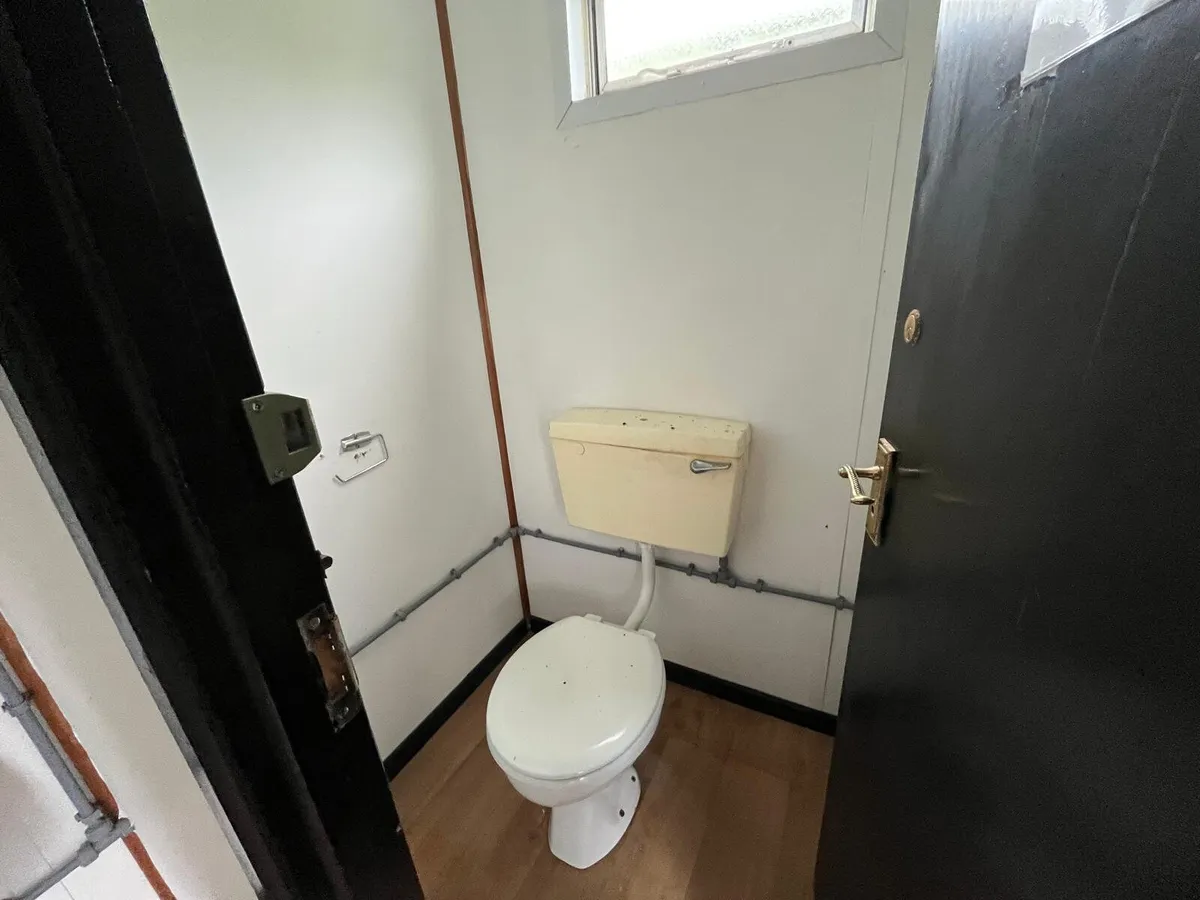 Toilet Block Container - Image 3