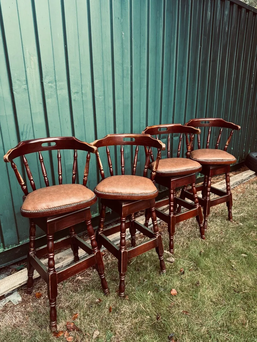 Bar stools - Image 2