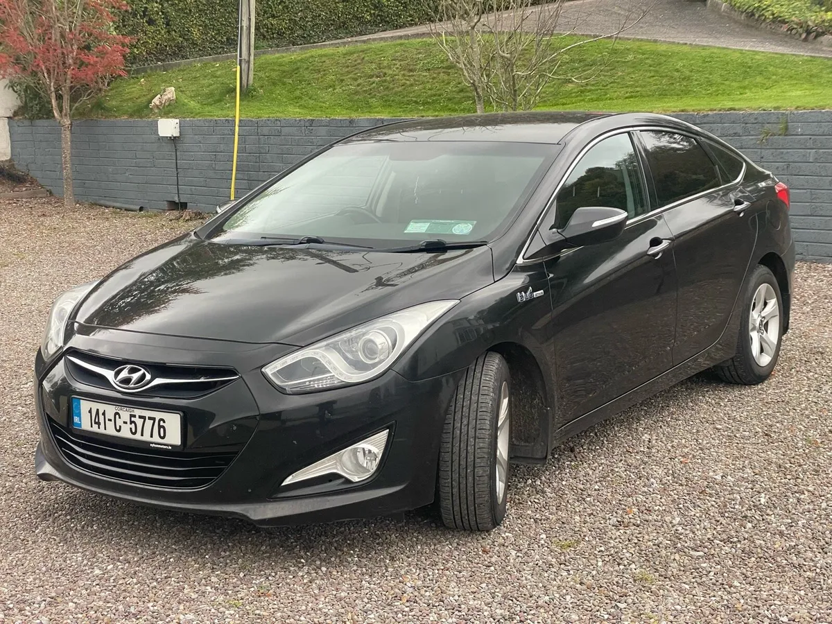 141 Hyundai i40 nct and tax - Image 3