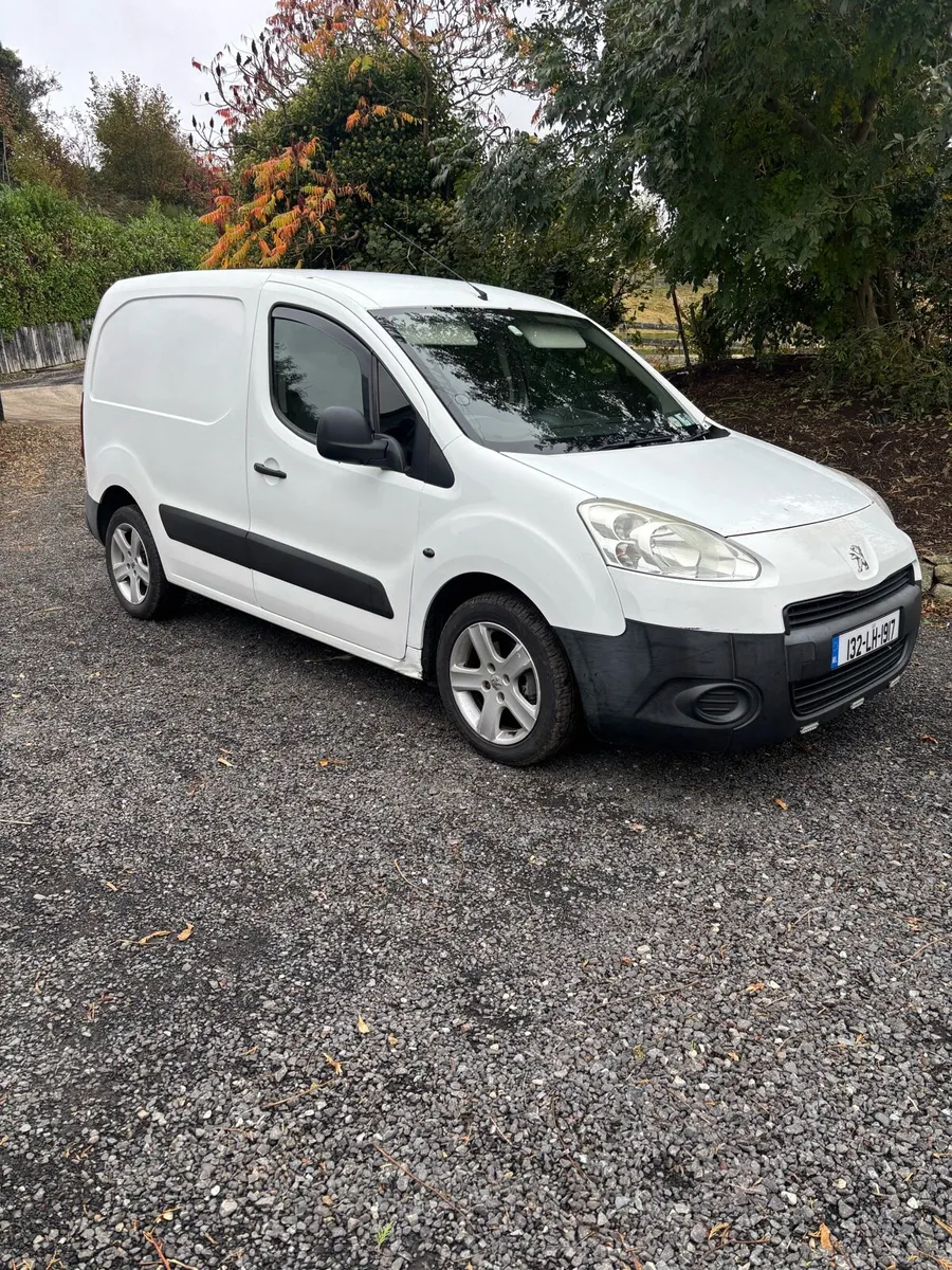 132 Peugeot Partner - Image 1