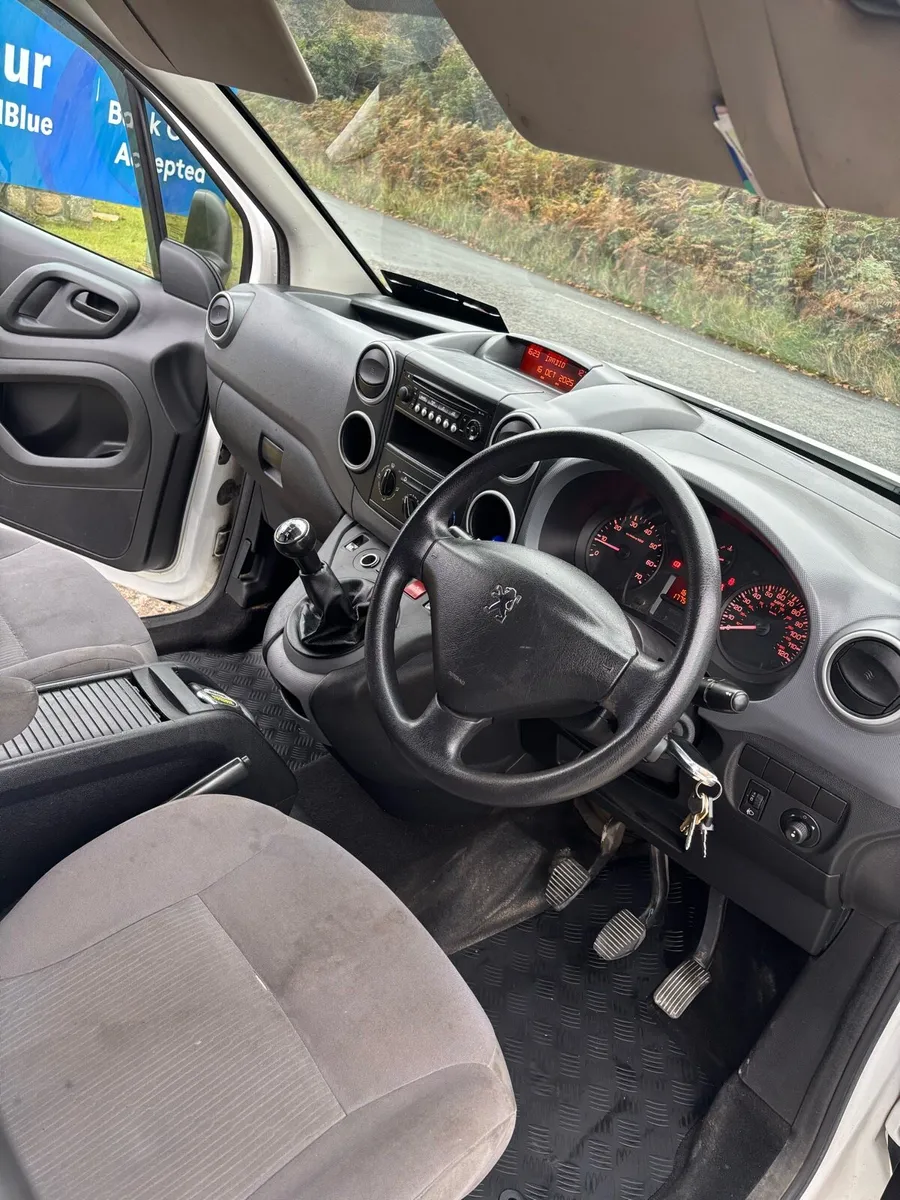 132 Peugeot Partner - Image 3