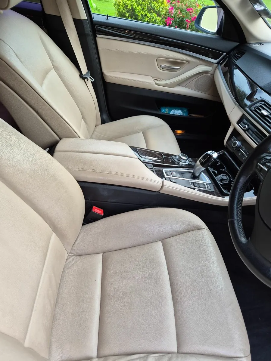 BMW 5-Series 2012 - Image 3