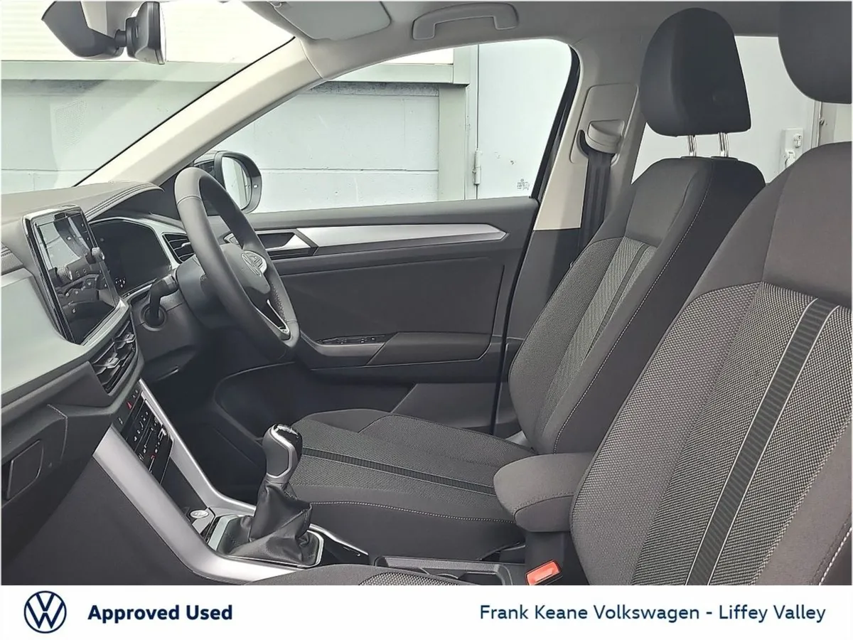 Volkswagen T-Roc Edition 75 1.0tsi 116BHP  grenad - Image 4