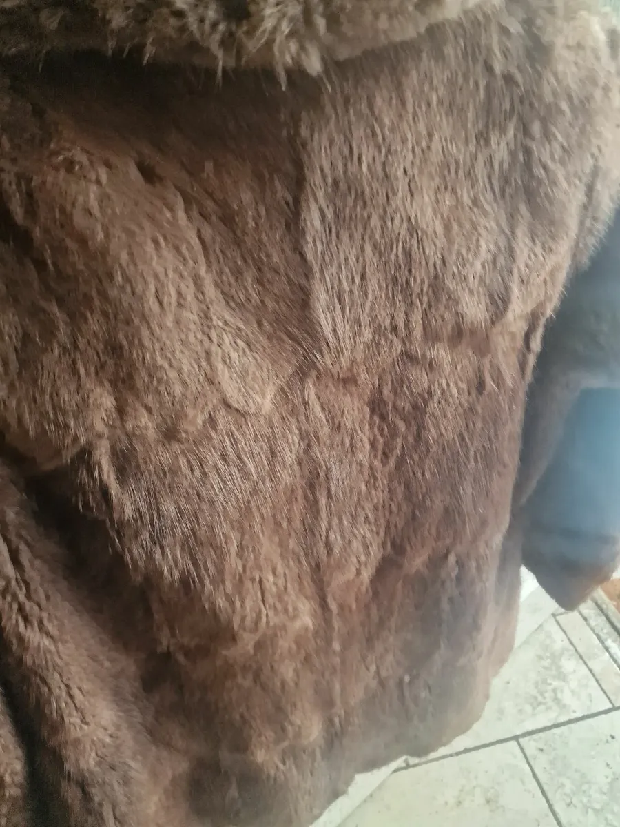 Vintage fur jacket. - Image 4