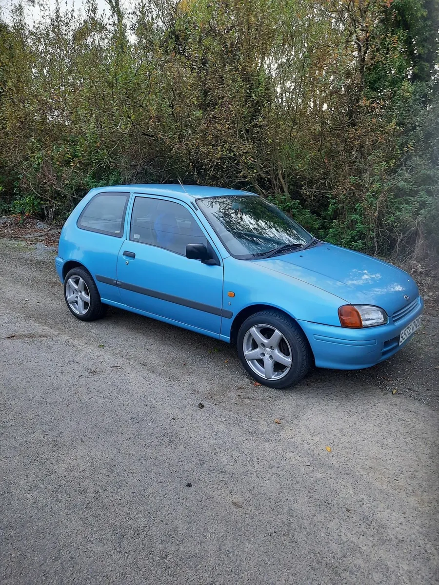 Toyota Starlet 1998 - Image 1