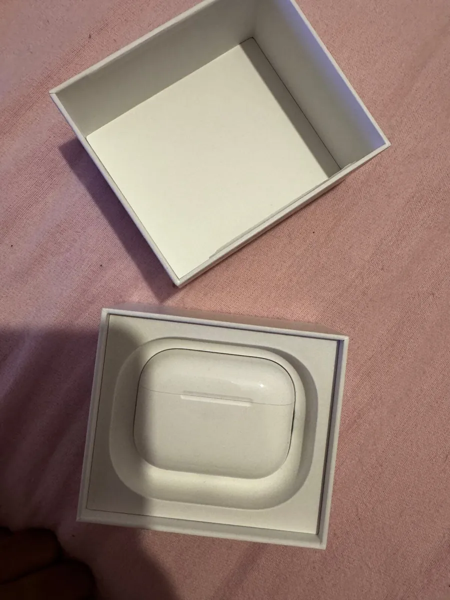AirPods Pro 3 - Image 2