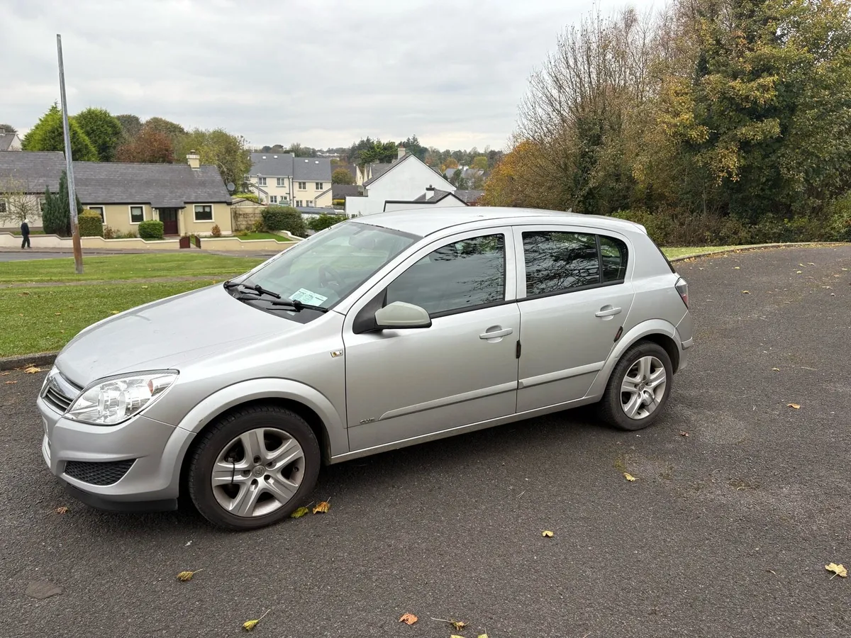 2009 Vauxhall Astra 1.7Diesel NCT 04,26 Tax 04,26 - Image 4