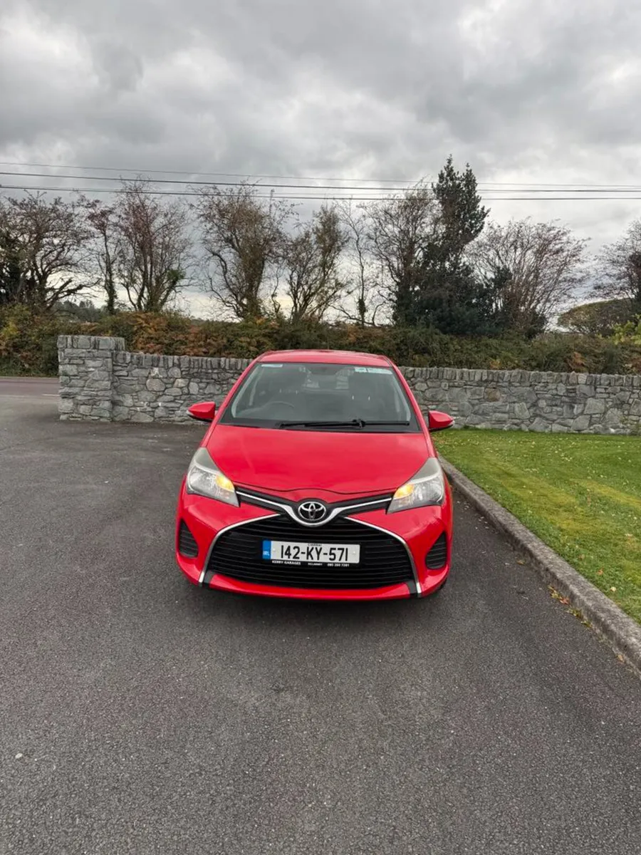 Toyota Yaris 2014 - Image 2