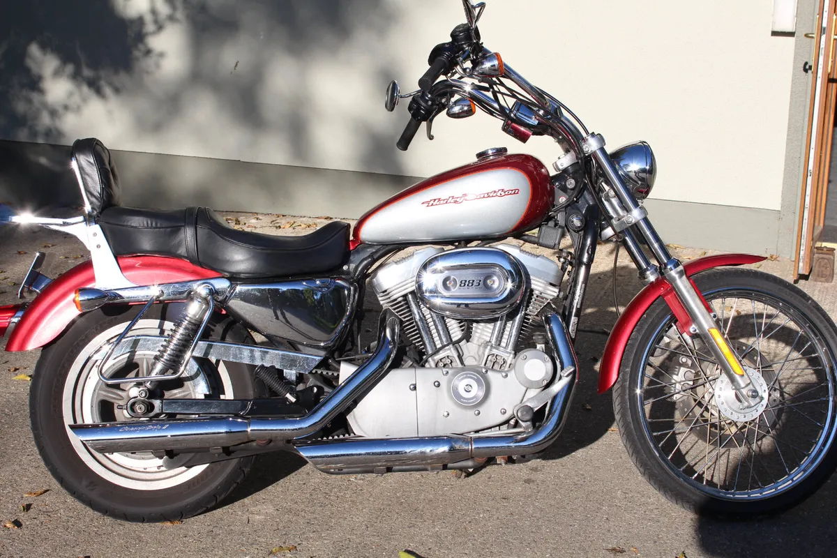 Nice Harley 883 Sportster - Image 1