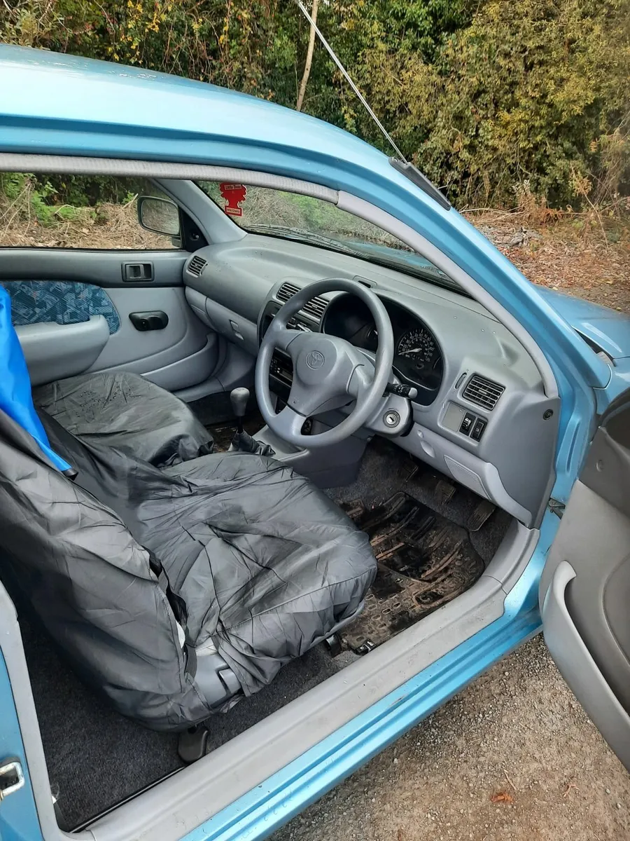 Toyota Starlet 1998 - Image 3