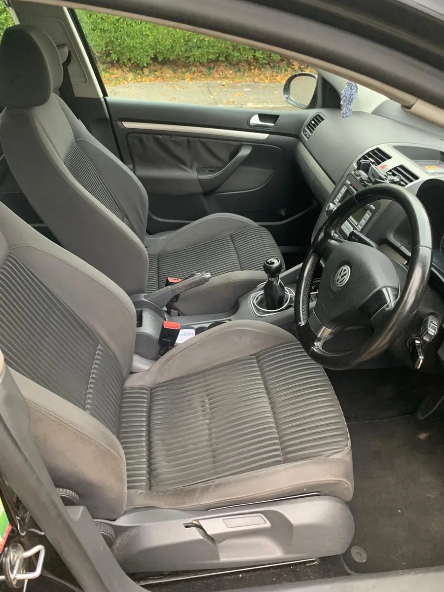 Car - Image 4
