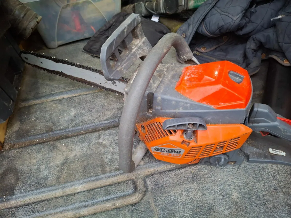 Chain saw - Image 3