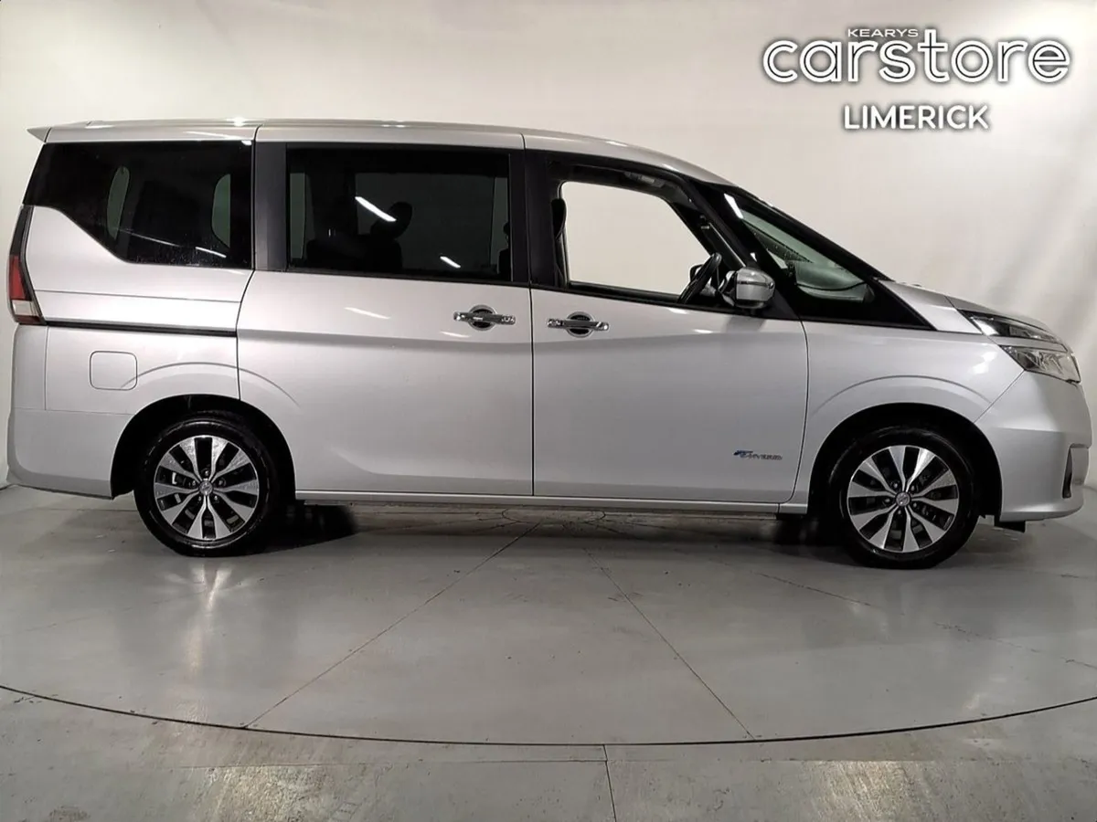 Nissan Serena Serena Daa-gc27 5 DR Automatic - Image 2
