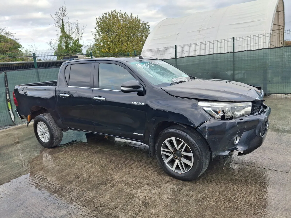 162 Toyota Hilux  Invincible  D4D 2.4 Auto - Image 1
