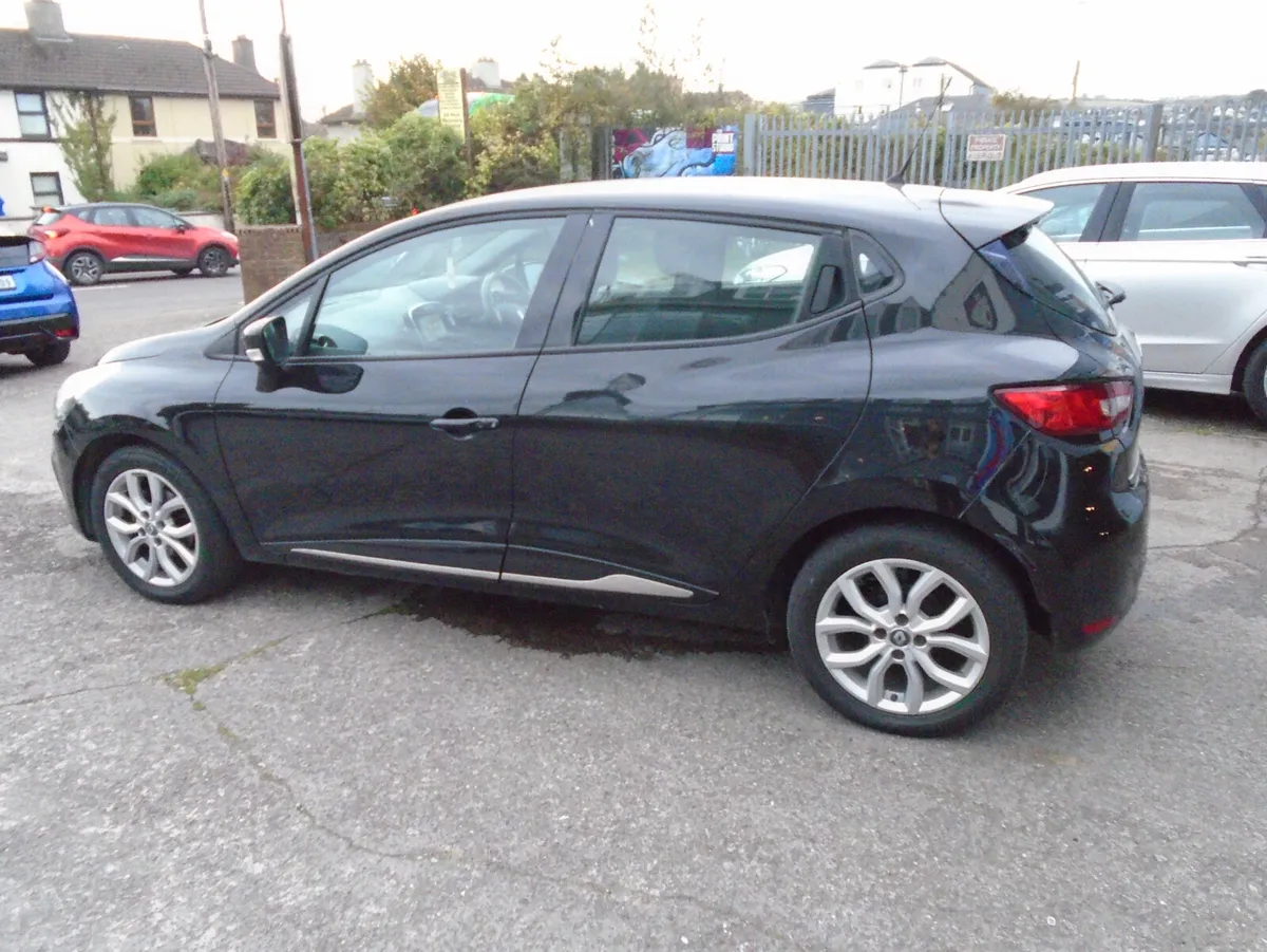 Renault Clio 2017 - Image 4