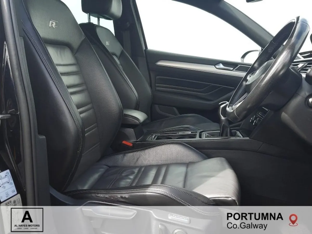 Volkswagen Passat 2.0 TDI 150HP R-line Estate - Image 4